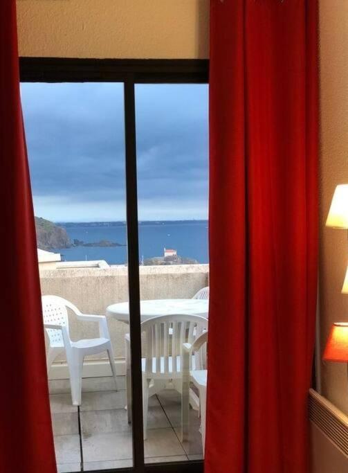 Location Vue Mer Du Samedi Au Samedi, Clim, Parking, Piscine, Plage กูลิอูร์ ภายนอก รูปภาพ