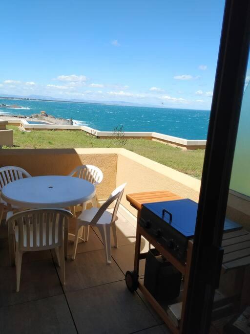 Location Vue Mer Du Samedi Au Samedi, Clim, Parking, Piscine, Plage กูลิอูร์ ภายนอก รูปภาพ